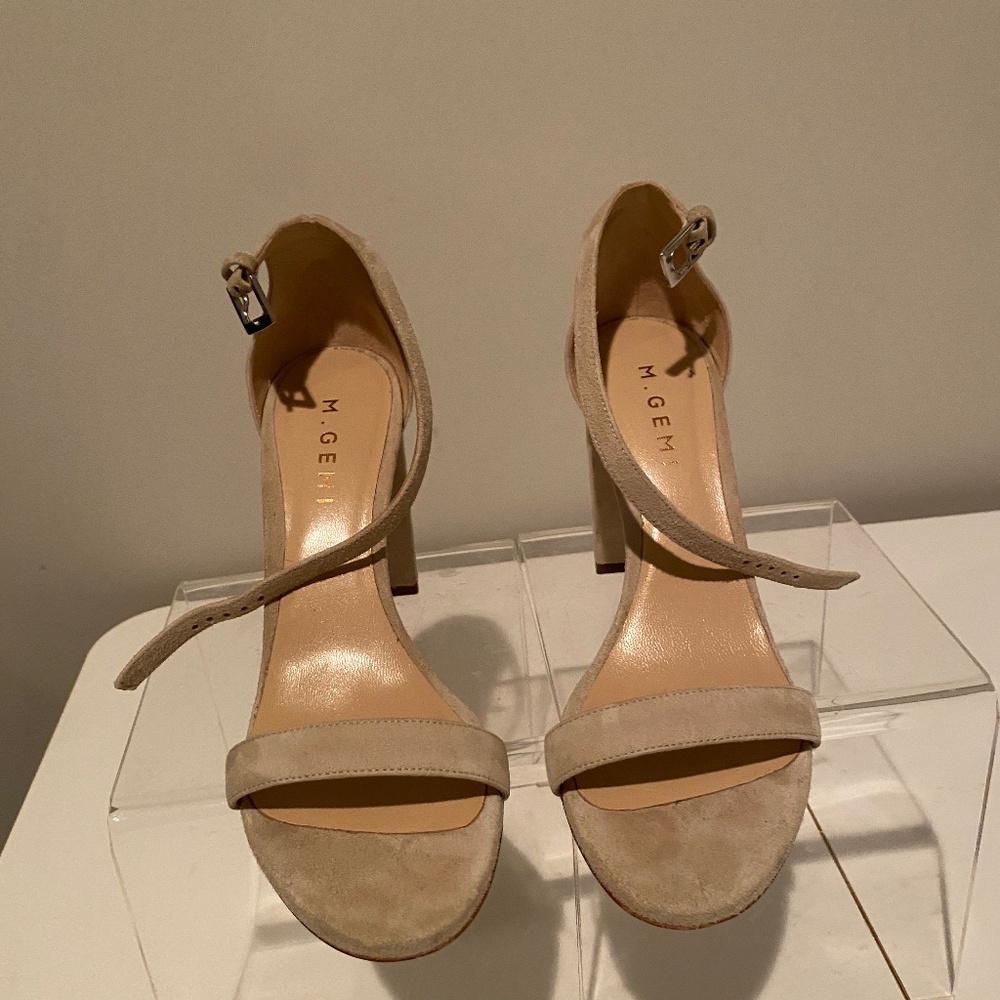M GEMI PILONE BEIGE SUEDE BLOCK HEEL ANKLE STRAP SANDAL SHOE SIZE 37.5